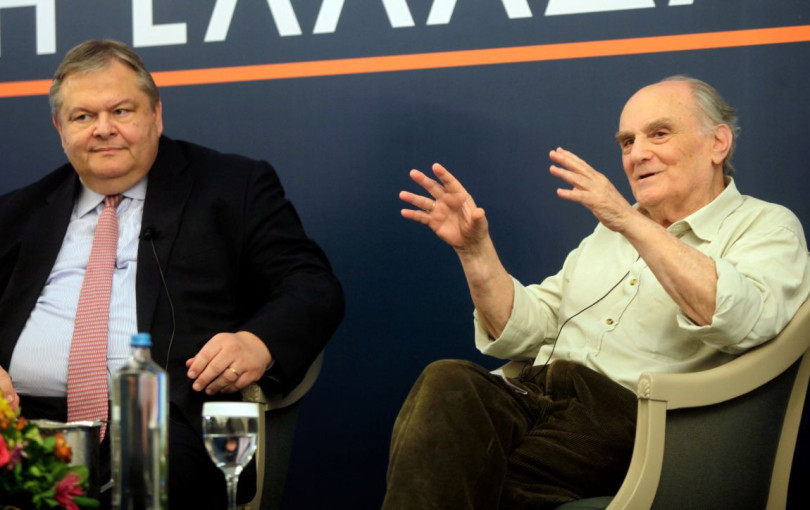 Ευ. Βενιζέλος: Αποχαιρετώ τον Στέλιο Ράμφο με σεβασμό και αγάπη