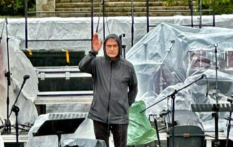 Νέα ημερομηνία για τη συναυλία του Νταλάρα στη Θεσσαλονίκη