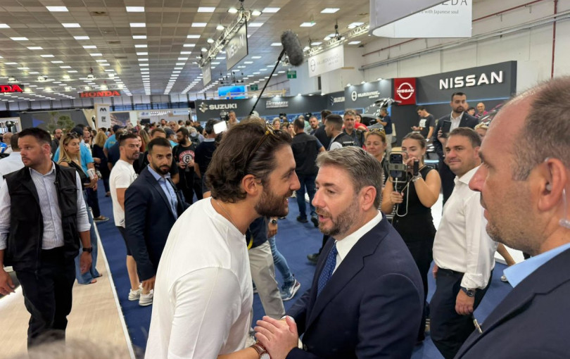 Οι ευχές Ανδρουλάκη στον «πράσινο» νέο πατέρα