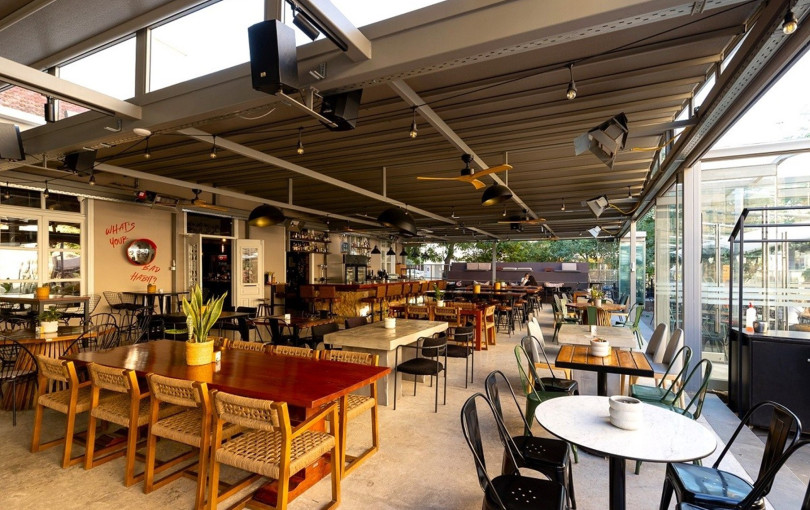 Bad Habit: Ένα café bar restaurant χωρίς “ταμπέλες”…για κάθε ώρα της μέρας