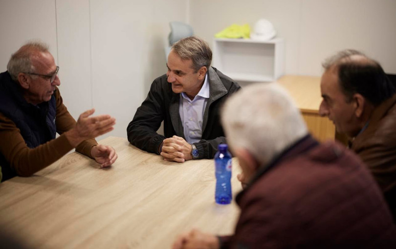 Συνάντηση Μητσοτάκη με αγρότες στη Λάρισα: Από 1η Νοεμβρίου το αφορολόγητο πετρέλαιο
