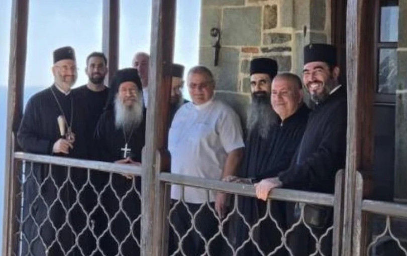 Άγιον Όρος: Ορθόδοξοι και Καθολικοί ιεράρχες σε κοινό προσκύνημα με την ευλογία του Πατριάρχη Βαρθολομαίου