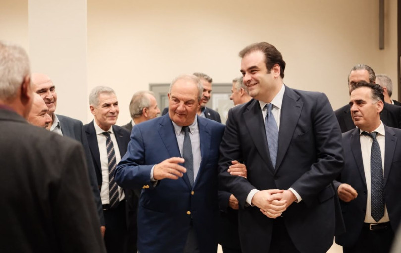 Συνάντηση Πιερρακάκη - Καραμανλή στη ΣΕΚΕ στην Ξάνθη | «Πολύ πιο λελογισμένες οι αυξήσεις στη φορολογία των καπνικών προϊόντων»