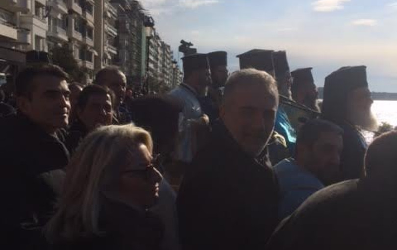 Η πνευμονία της Αννας και η γενειάδα του Σταύρου…