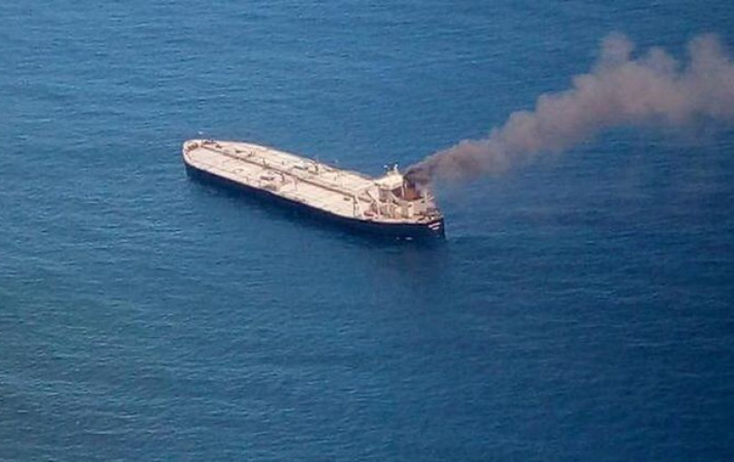 ΗΠΑ-Ιράν: Εκατέρωθεν πλήγματα σε πετρελαιοφόρα δεξαμενόπλοια ανεβάζουν ξανά την ένταση