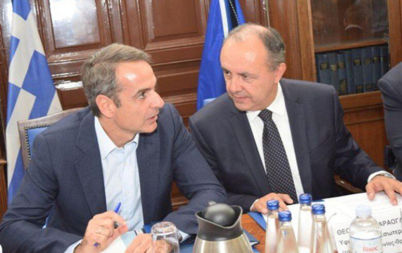 Το πρώτο τετ-α-τετ μετά τον ανασχηματισμό