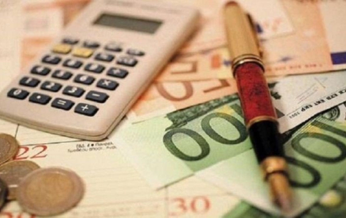 Με πλεόνασμα  5.725 εκατ. ευρώ έκλεισε ο κρατικός προϋπολογισμός - Τα έσοδα από φόρους και προγράμματα επενδύσεων