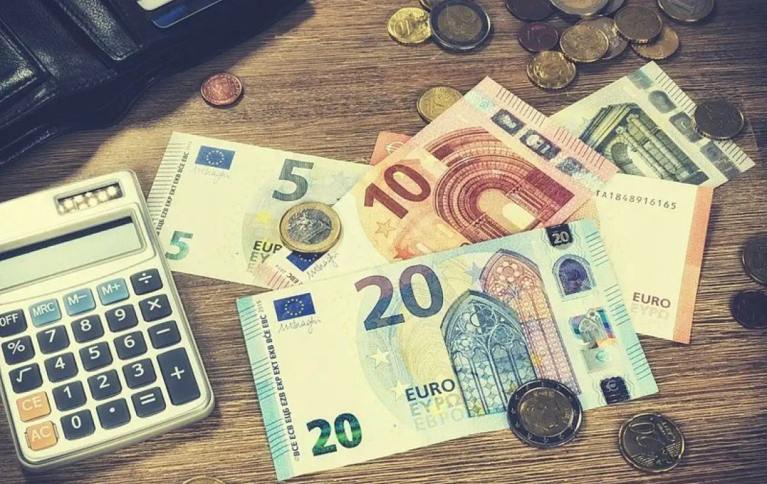 e-ΕΦΚΑ: Στα 51,78 δισ. ευρώ τα χρέη στο ΚΕΑΟ - «Φούσκα» 21 δισ. από πρόσθετα τέλη, υποχωρούν οι εκκρεμείς συντάξεις