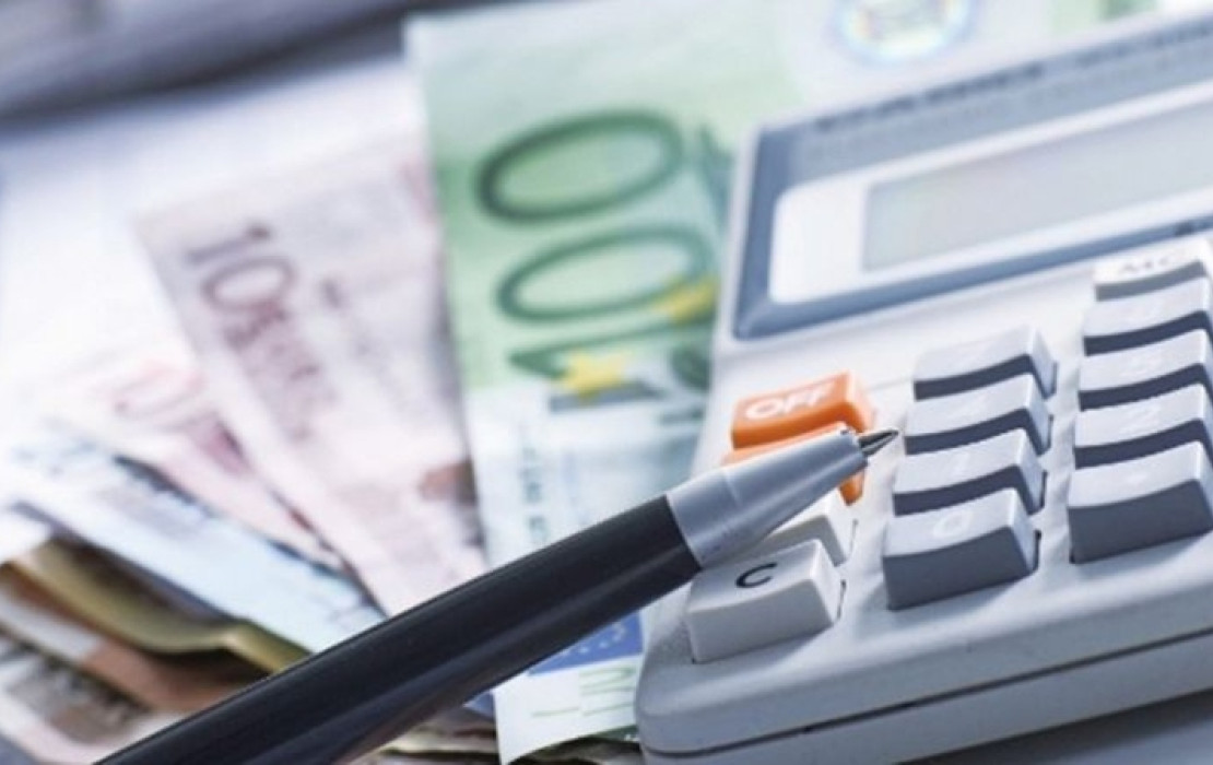 «Χαμηλές πτήσεις» για τη ρύθμιση των 72 δόσεων: Γιατί οι οφειλέτες γυρίζουν την πλάτη στην Εφορία