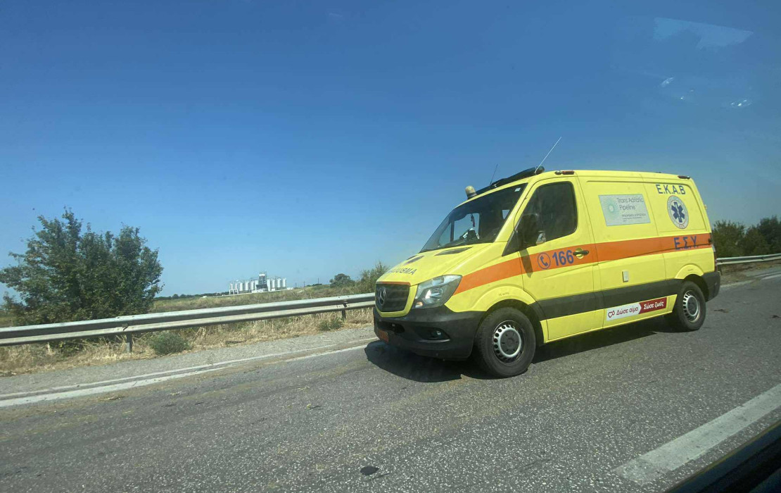 Τραγωδία στη Νέα Μηχανιώνα: Ανασύρθηκε χωρίς τις αισθήσεις του 79χρονος από τη θάλασσα