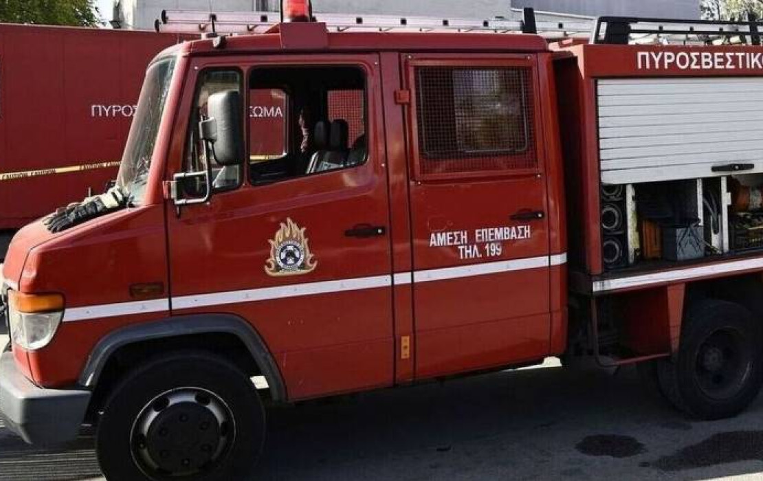 Δύο εστίες φωτιάς με διαφορά λίγης ώρας στη Θεσσαλονίκη - Άμεση η επέμβαση της Πυροσβεστικής