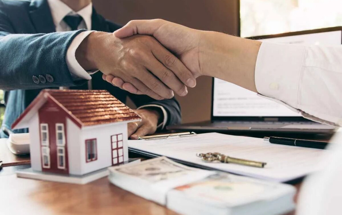 Ρεκόρ 16 ετών στις επενδύσεις στην Ελλάδα -  Real estate, δημόσια διοίκηση, υγεία και παιδεία έφεραν σχεδόν το 60%
