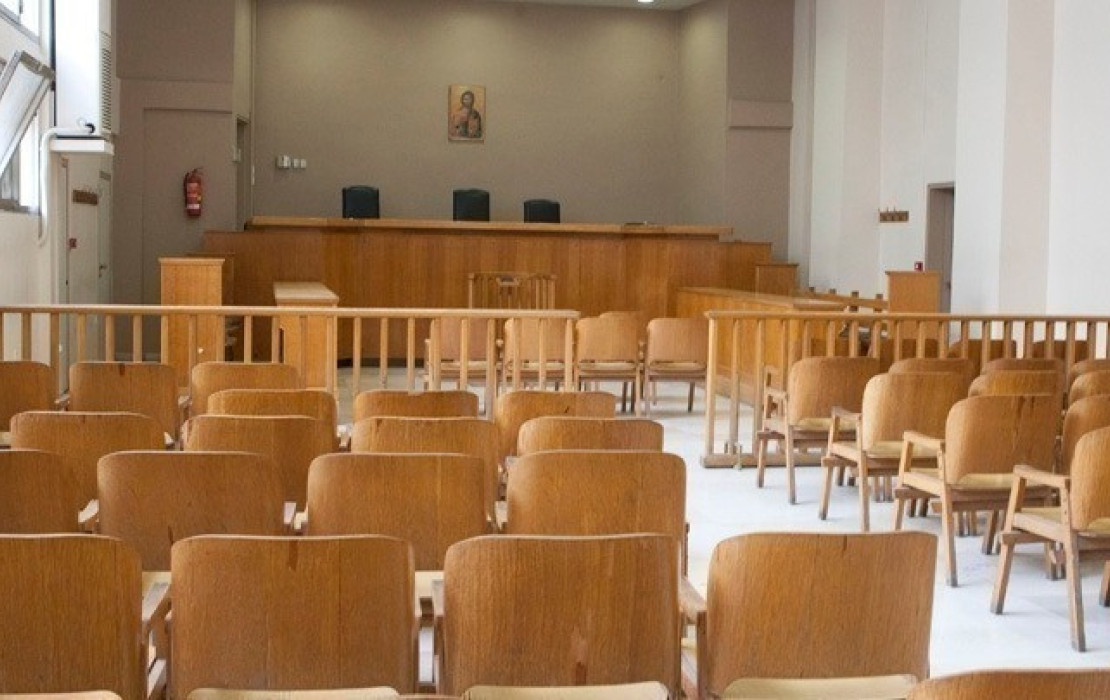 Θεσσαλονίκη: 51χρονος φωτογράφιζε σε δικαστική αίθουσα τον κατηγορούμενο συγγενή του