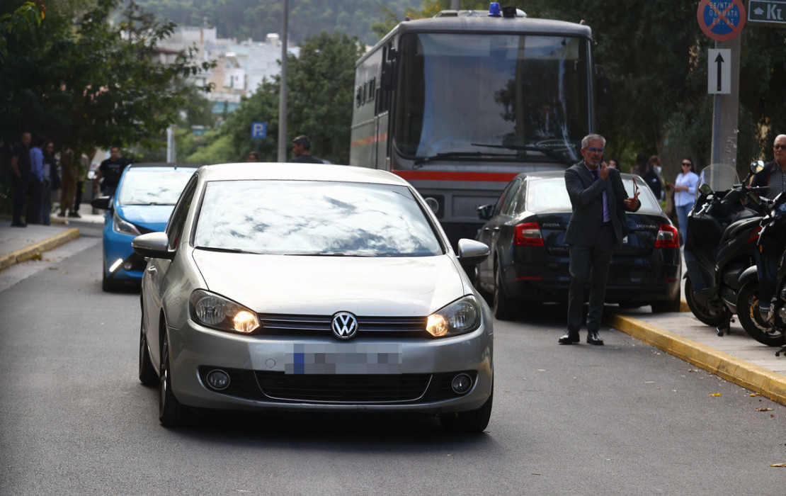 Σκάνδαλο στο μπάσκετ: Σε κλοιό ανακριτή και εισαγγελέα οι κατηγορούμενοι με «φόντο» την προφυλάκιση Παπαπέτρου