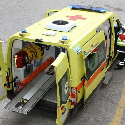 Θεσσαλονίκη: Ένας νεκρός και ένας τραυματίας μετά από μετωπική σύγκρουση αυτοκινήτων