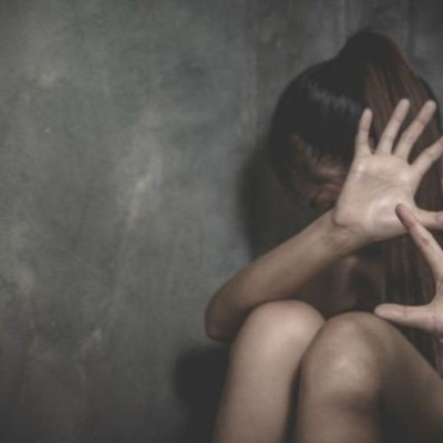 Σοκ στον Βόλο: Στο αυτόφωρο 82χρονος για ασέλγεια στη 17χρονη εγγονή του - Στο «στόχαστρο» και ο πατέρας