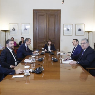 To Πάσχα των πολιτικών αρχηγών - Ποιος θα μείνει Αθήνα