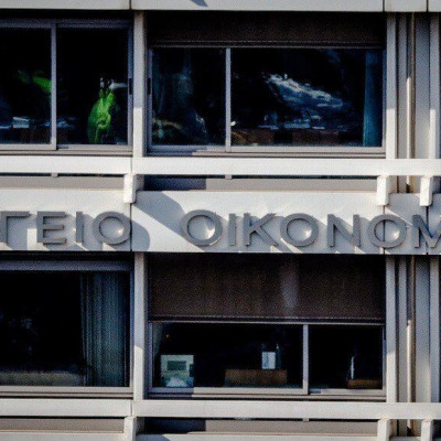 Σήμερα οι ανακοινώσεις για τους φόρους, τους μισθούς και τις παροχές - Πώς κατανέμεται το πακέτο των 2,2 δισ. ευρώ της ΔΕΘ