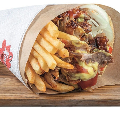 Γυράδικο Χρήστος: Το σήμα κατατεθέν του street food στο κέντρο της Θεσσαλονίκης και στη Νεάπολη