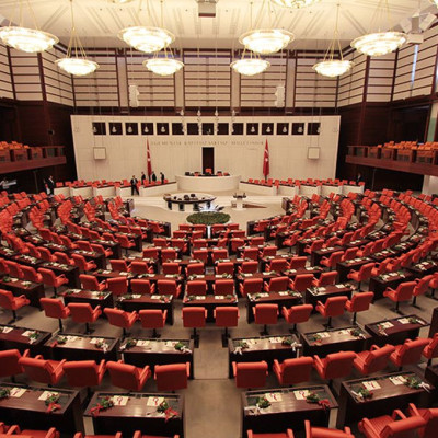 Τουρκία: Κατατέθηκε στην Εθνοσυνέλευση νομοσχέδιο για τη διάλυση και τον αφοπλισμό του ΡΚΚ