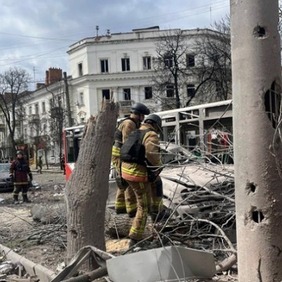 Νέος βομβαρδισμός στη Σούμι: Ρωσικές κατευθυνόμενες βόμβες έπληξαν την ουκρανική πόλη - Πέντε τραυματίες