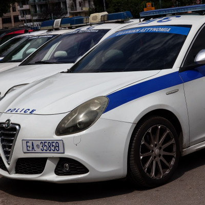 Βέροια: Ένταση στη ΔΥΠΑ - Ζευγάρι προκάλεσε ζημιές επειδή δεν πληρώθηκε