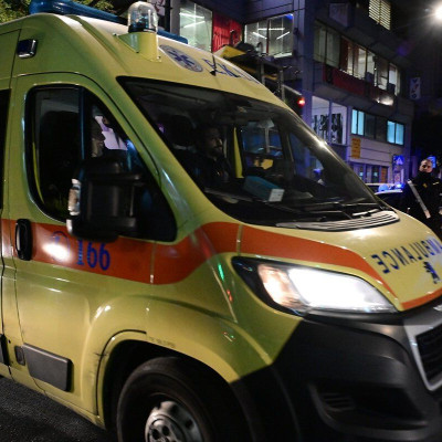 Θεσσαλονίκη: Μηχανή παρέσυρε 14χρονη - Στο νοσοκομείο η ανήλικη με τραύματα στο κεφάλι