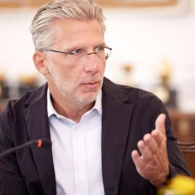 Άκης Σκέρτσος: Ζούσαν οι Έλληνες καλύτερα το 2019 από το 2026;