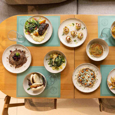 Nifty Roots: Γεύσεις επιστροφής στις ρίζες μας, στον Άγιο Παύλο, πίσω από τον Πύργο Τριγωνίου