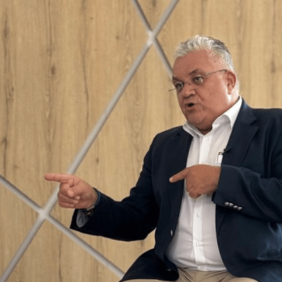 H μάζωξη στον…Γάτο