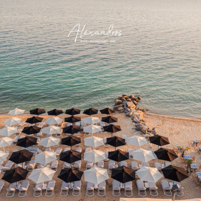 Alexandros Cafe Restaurant Bar: Ένα διαχρονικό σημείο γεύσης και φιλοξενίας στη Νικήτη Χαλκιδικής