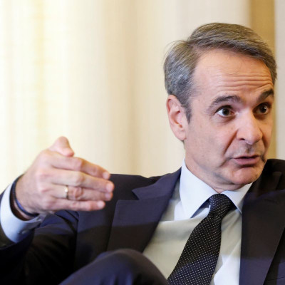 Κυριάκος Μητσοτάκης: Από το Μαξίμου... στις διακοπές - Ο γάμος του γιου του, το Μουντιάλ και το «φουτεράκι» των εκλογών