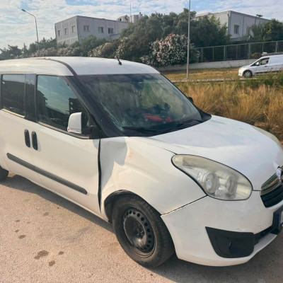 Θεσσαλονίκη: Στο νοσοκομείο με κατάγματα μια 15χρονη μετά από παράσυρση στην Περαία - Συνελήφθη ο οδηγός