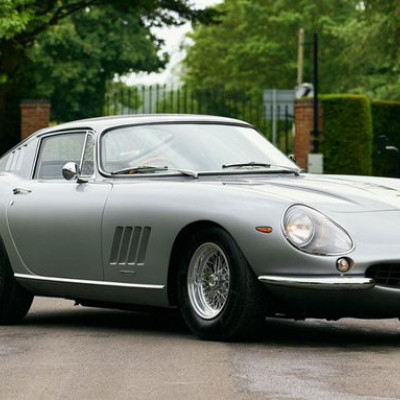 Σε δημοπρασία η θρυλική Ferrari 275 GTB/4 του γνωστού σταρ της ροκ, Έρικ Κλάπτον