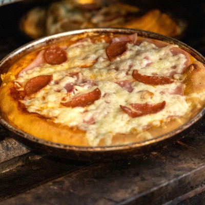 Pizza Latina: Μια παράδοση δεκαετιών στην ποιοτική πίτσα