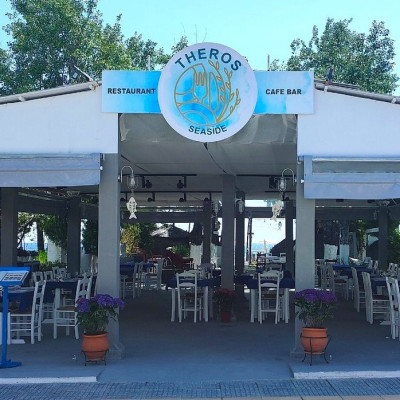 Theros Restaurant: Μια σύγχρονη γαστρονομική εμπειρία δίπλα στο κύμα στα Νέα Φλογητά