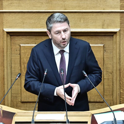 Στην κηδεία της Βάγιας Νέστορα ο Νίκος Ανδρουλάκης