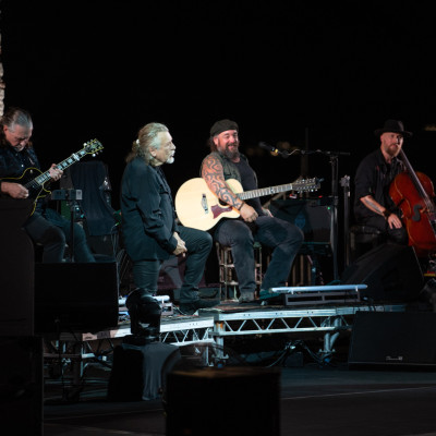 Χαλκιδική: Ο Robert Plant των Led Zeppelin μάγεψε τη Σάνη - Δείτε βίντεο