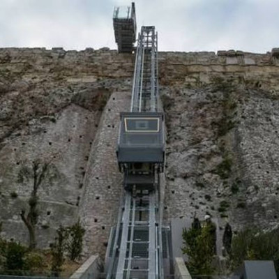 ΥΠΠΟ για ανελκυστήρα Ακρόπολης: «Η συντήρησή δεν αποτελεί ένδειξη αδυναμίας ούτε μπορεί να παρουσιάζεται ως “βλάβη”»