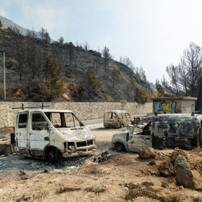 Ένας νεκρός και δεκάδες τραυματίες από τις καταστροφικές πυρκαγιές στην Κροατία - Τέσσερις συλλήψεις με κατηγορίες εμπρησμού (βίντεο)