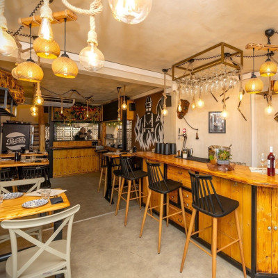 Φλαμπέ: Το νέο street food spot που απογειώνει τη γεύση με φλόγα, ποιότητα & μεράκι