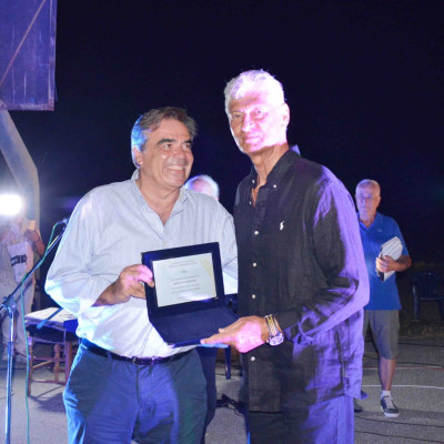 Ο Ποσειδώνας, ο Παπαγεωργίου, ο Σχοινάς και τα μηνύματα
