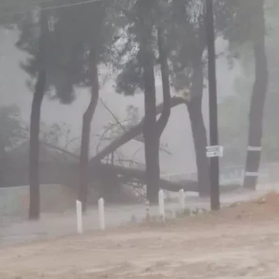 Κύπρος: Δρόμοι έγιναν ποτάμια από την κακοκαιρία