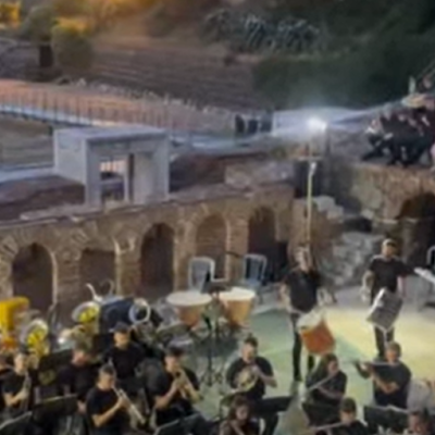Θεσσαλονίκη: Η συναυλία κάτω από την Αυγουστιάτικη Πανσέληνο στο Ωδείο της Ρωμαϊκής Αγοράς