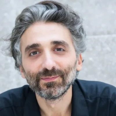 Ο Πρόδρομος Τσινικόρης τιμήθηκε με το Μετάλλιο Γκαίτε, το Ανώτατο Γερμανικό Βραβείο Τεχνών και Γραμμάτων