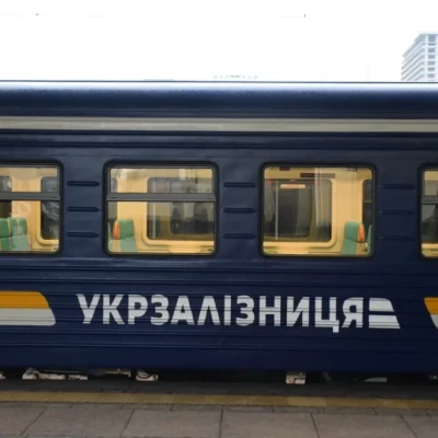 Ουκρανία: Ρωσικά πλήγματα σε επιβατική αμαξοστοιχία, λίγο μετά την αναχώρηση ευρωπαίων και αμερικανών αξιώματα΄ήχων