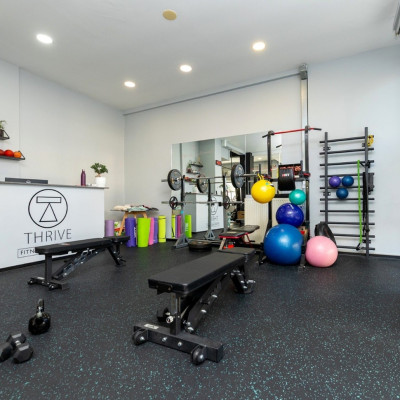 Thrive Fitness Boutique: Ένας σύγχρονος χώρος άσκησης, όπου η εξατομίκευση, η ασφάλεια και η ανθρώπινη επαφή βρίσκονται στο επίκεντρο