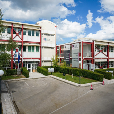 Ελληνικό Ανοιχτό Πανεπιστήμιο: Σε εκκρεμότητα διορισμός καθηγητή που εξελέγη ομόφωνα - Τι απαντά ο Πρύτανης